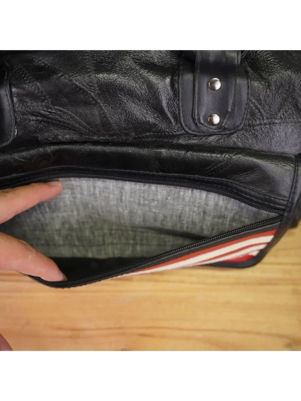 Vintage Genuine Leather Duffle Travel Bag With American Flag Pocket 20
